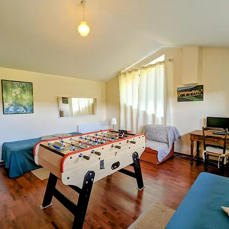 Maison Avec Piscine Chauffée, Tennis Gratuit, 5 En Bord De Rivière - Haironville, France - Fr-1-585-34 *
