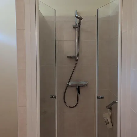 Maison Avec Piscine Chauffee, Tennis Gratuit, 5 En Bord De Riviere - Haironville, France - Fr-1-585-34 Haironville