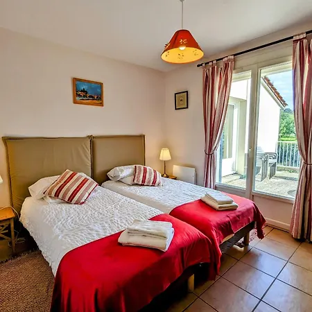 Maison Avec Piscine Chauffee, Tennis Gratuit, 5 En Bord De Riviere - Haironville, France - Fr-1-585-34 * Haironville