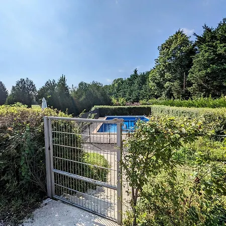 Maison Avec Piscine Chauffee, Tennis Gratuit, 5 En Bord De Riviere - Haironville, France - Fr-1-585-34