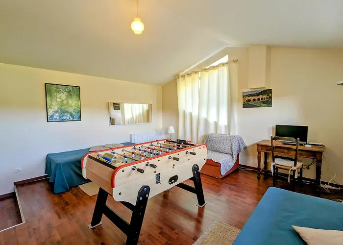 Maison Avec Piscine Chauffee, Tennis Gratuit, 5 En Bord De Riviere - Haironville, France - Fr-1-585-34 *