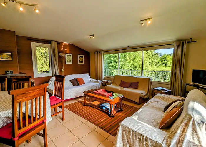 Maison Avec Piscine Chauffee, Tennis Gratuit, 5 En Bord De Riviere - Haironville, France - Fr-1-585-34 * Haironville