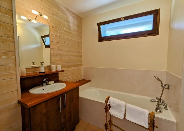 Maison Avec Piscine Chauffee, Tennis Gratuit, 5 En Bord De Riviere - Haironville, France - Fr-1-585-34 Prázdninový dům *