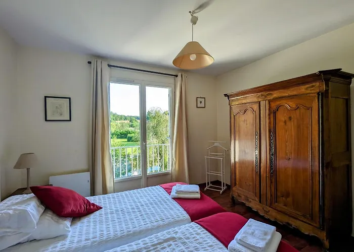 Maison Avec Piscine Chauffee, Tennis Gratuit, 5 En Bord De Riviere - Haironville, France - Fr-1-585-34 *